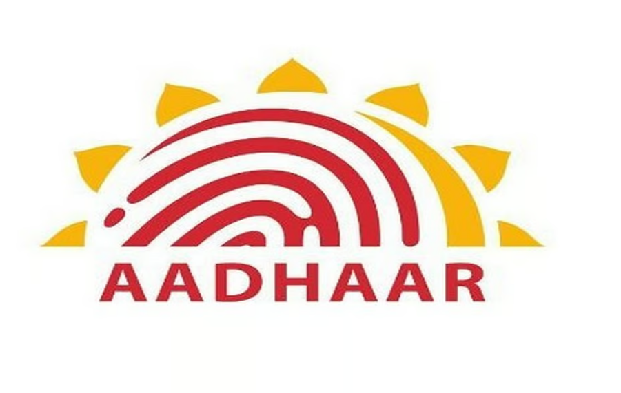 ECI Reconsiders Voter ID-Aadhaar Linkage Amid Privacy Concerns